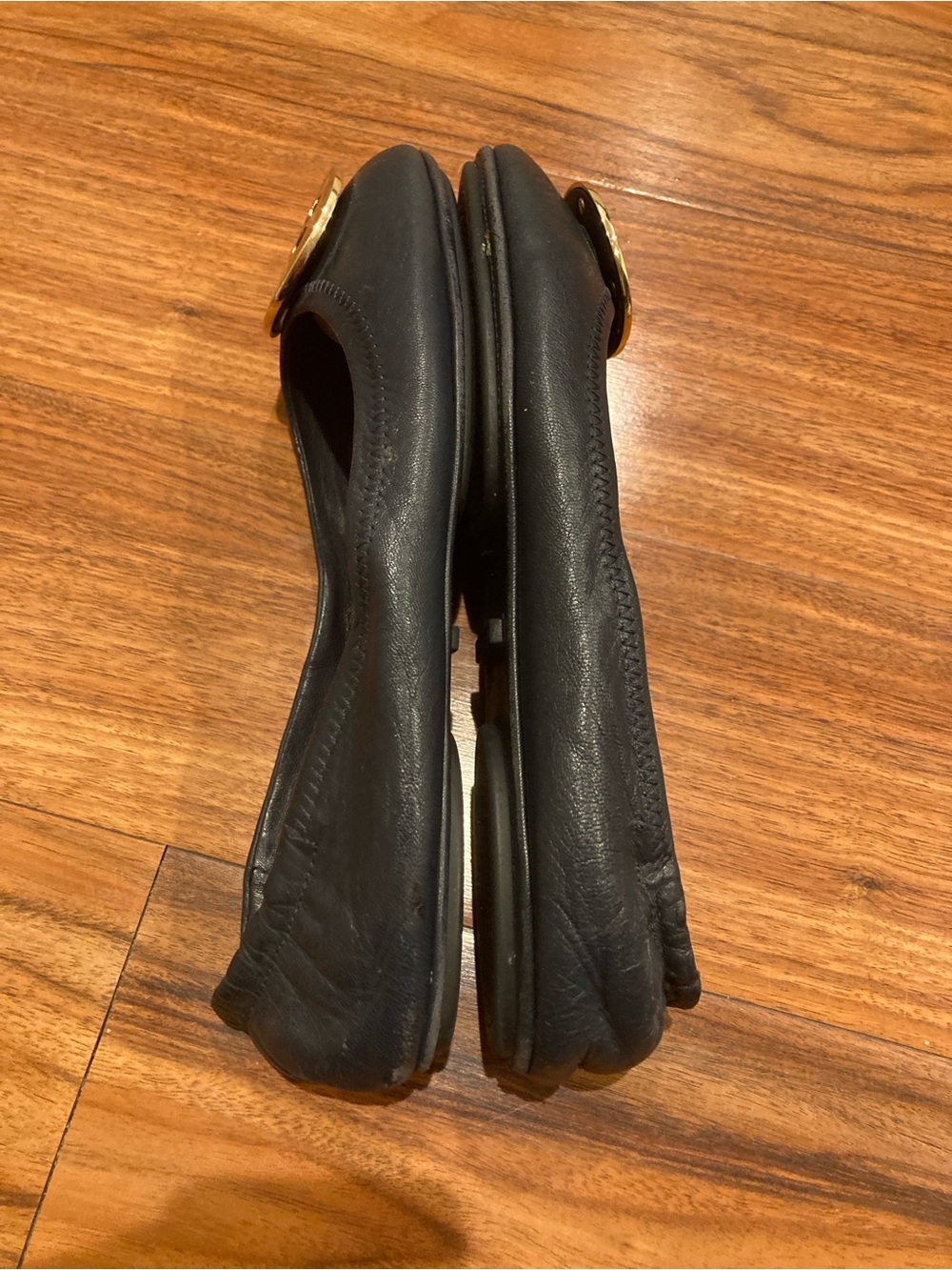 Tory Burch navy blue Leather Ballet flat shoes Gold Logo Medallions Size 9M - Picture 5 of 9